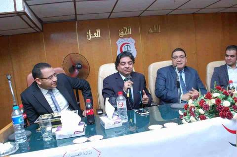 أطباء: ثلث المصريين مصابون بارتفاع ضغط الدم أطباء: ثلث المصريين مصابون بارتفاع ضغط الدم