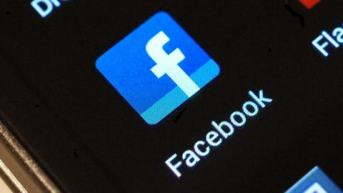 فيسبوك تختبر عرض تنبيه عندما يبدأ صديق بكتابة تعليق فيسبوك تختبر عرض تنبيه عندما يبدأ صديق بكتابة تعليق