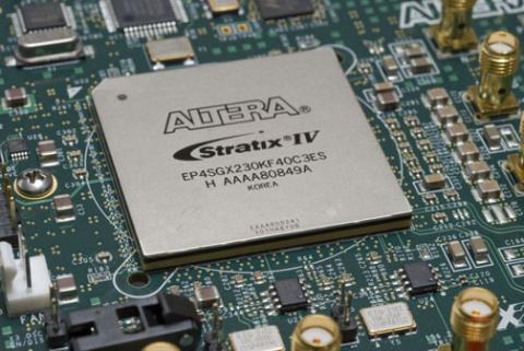 Intel ... تستحوذ على شركة صناعة الرقائق Altera Intel ... تستحوذ على شركة صناعة الرقائق Altera