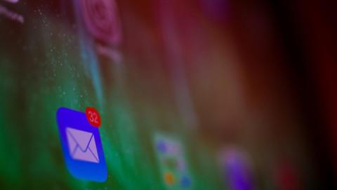آبل تغلق ثغرة في برنامج iMessage آبل تغلق ثغرة في برنامج iMessage
