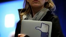 مهلة ثلاثة أشهر لفيسبوك لوقف تتبع مستخدمين في فرنسا